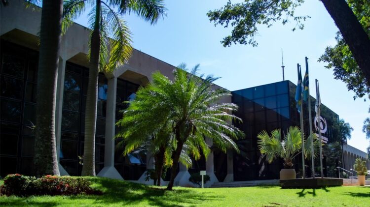 TCE-MS alerta municípios para cumprimento do limite no orçamento de 2024