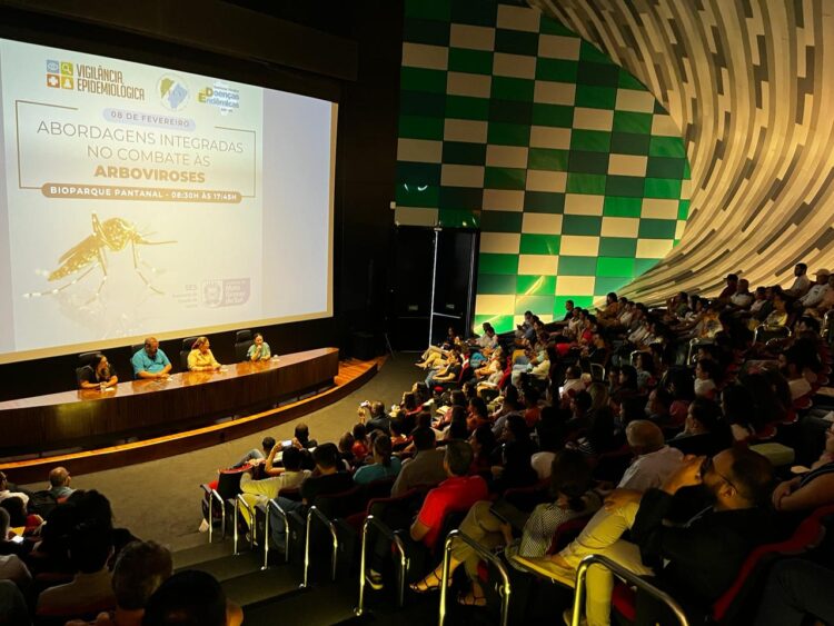 Autoridades em saúde discutem avanços no trabalho contra dengue e demais doenças