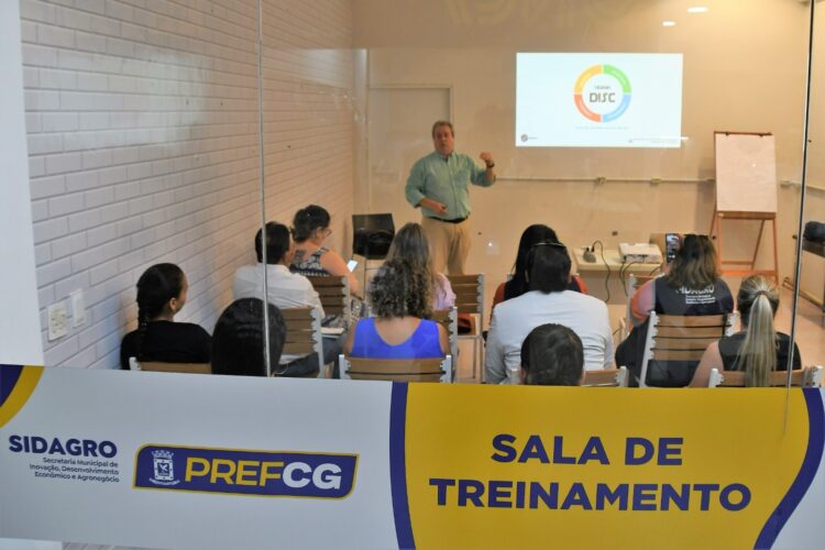 Do atendimento à saúde financeira do negócio, Prefeitura ajuda população a empreender com sucesso