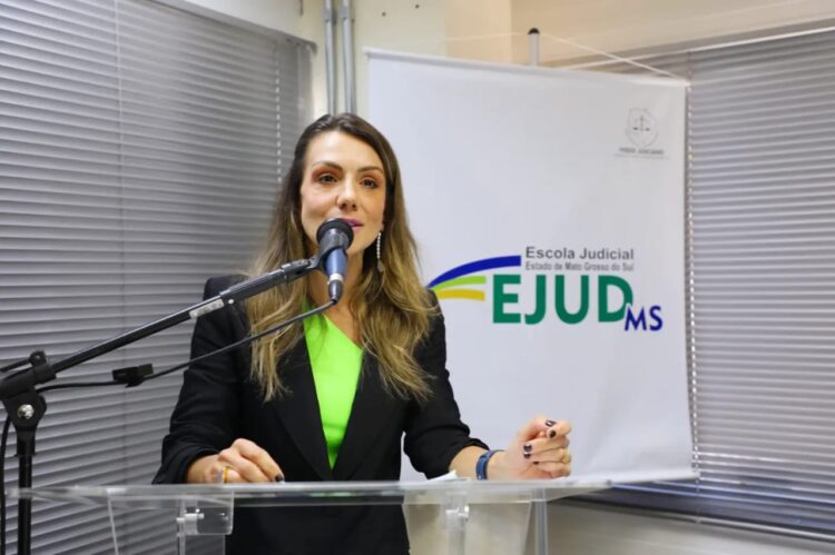 PGE assina acordo de cooperação com Justiça e Semadesc para ações educacionais