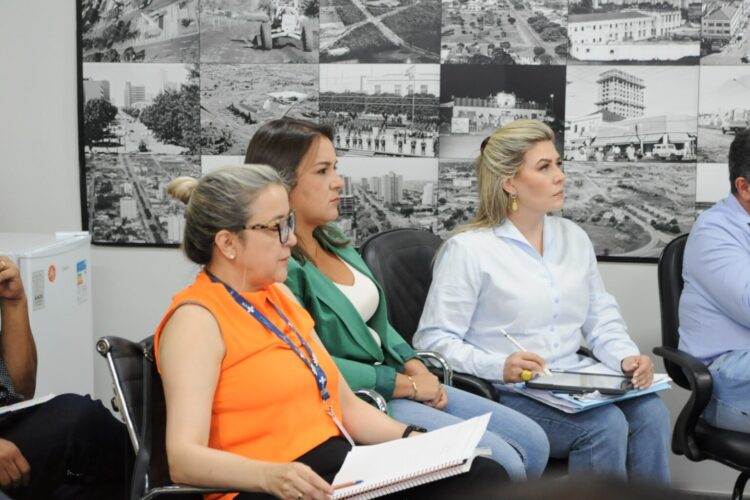 Reunião na Prefeitura discute ações integradas de enfrentamento à Dengue
