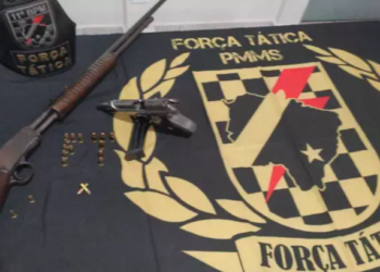 Após ameaçar mulher de morte, rapaz troca tiros com a polícia e morre em MS