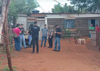 Ex-marido mata mulher na frente dos filhos a golpes de faca, na Capital