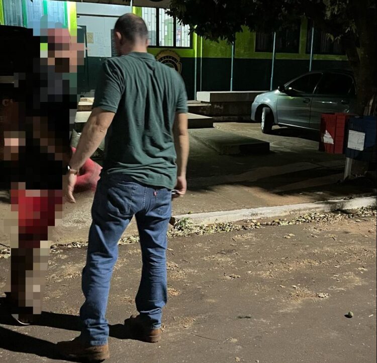 Homem é preso por invadir casa e estuprar jovem de 21 anos