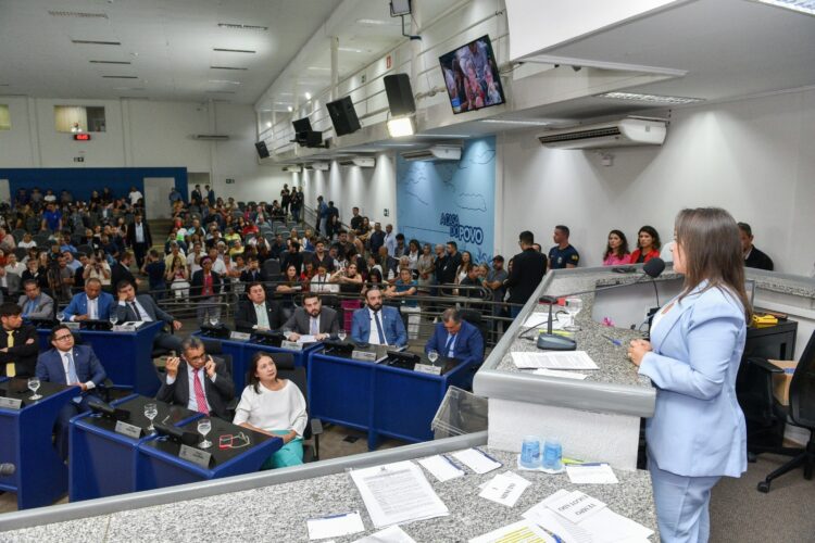 Prefeita fala em Compromisso e Oportunidades, na abertura do Ano Legislativo, na Capital