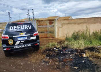 Ao procurarem motos furtadas, policiais flagram autor de furtos de casas no Caiobá