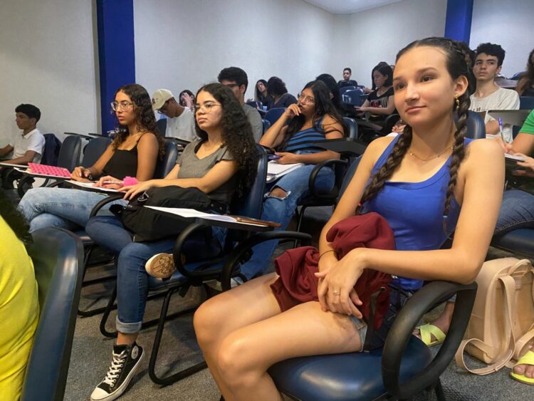 Em parceria com clínica odontológica, Sejuv realiza processo seletivo para estágio remunerado