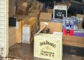 Homem é preso e tem prejuízo de R$ 300 mil por vender “melzinho do amor” e cigarros eletrônicos