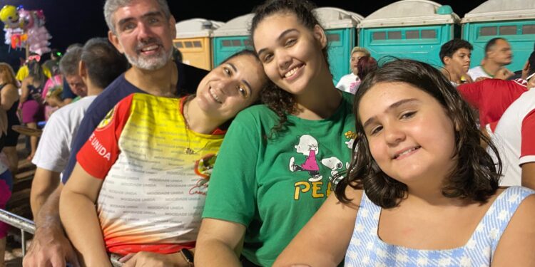 Carnaval 2024 na Capital reúne 80 mil foliões tanto nos blocos como na Praça do Papa