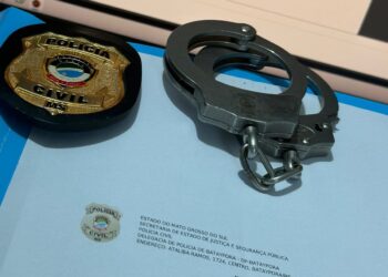 Idoso é indiciado por proferir ofensas racistas à mulher em comércio de MS