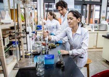 Cheiro de Guavira – Estudo apoiado pela Fundect gera a primeira patente do óleo essencial da fruta para uso em cosméticos