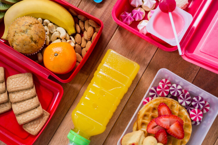 Nutrição na lancheira: Especialista orienta cuidados com lanches na volta às aulas