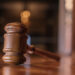 Tribunal dá razão a casal e expulsa filho de 40 anos de casa