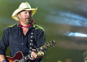 Morre o cantor country Toby Keith