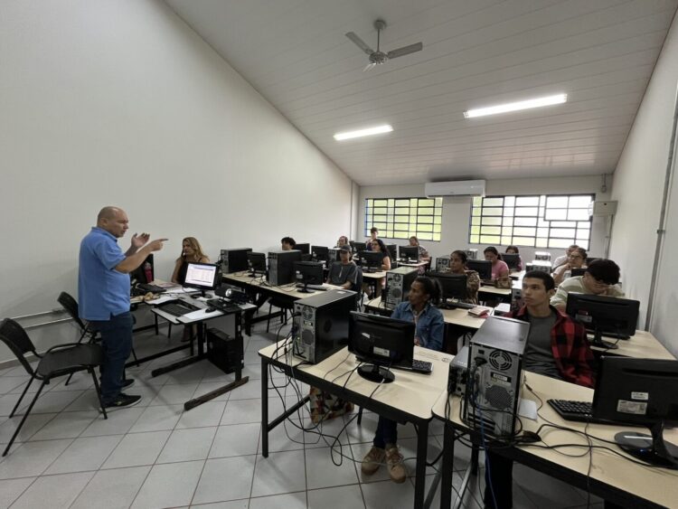 Prefeitura realiza gratuitamente curso de capacitação em Informática básica e ferramentas de trabalho