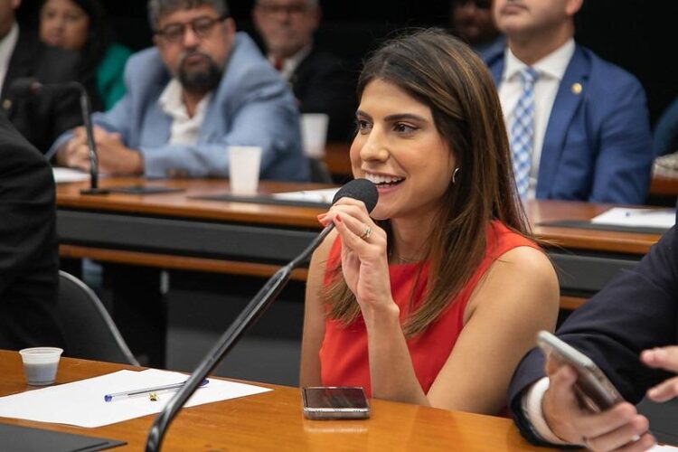 Capital receberá 10 obras do PAC Seleções com articulação da deputada Camila Jara