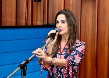 Deputada solicita recursos para hospital de Caracol