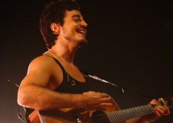 Show de Tiago Iorc é cancelado em Dourados por problemas de produção