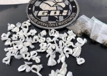 Traficante de 22 anos é preso vendendo cocaína na rua no Coronel Antonino