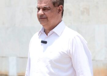 Com foco no avanço das obras, senador Nelsinho Trad visita Porto Murtinho