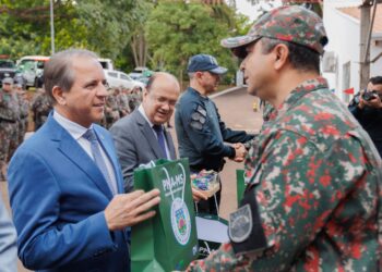 Deputado recebe homenagem especial no 37º aniversário da PMA