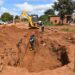 Obras pra rede de esgoto em comunidade avançam 3,5 km em uma semana