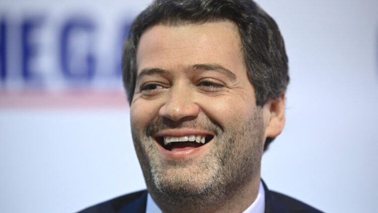 Líder da ultradireita em Portugal ameaça Lula: ‘vai para uma cadeia’