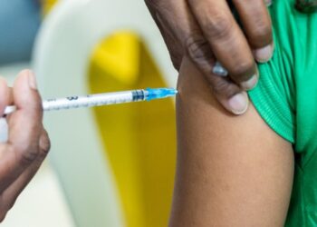 Ministério da Saúde adota esquema de vacinação em dose única contra o HPV