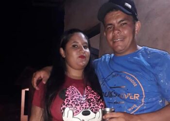 Após audiência, homem apontado por atropelar e matar esposa é solto e usará tornozeleira