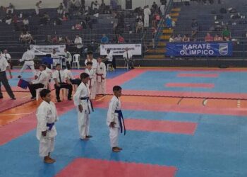 Alunos-atletas do Sesi conquistam medalhas em etapa do estadual de karatê