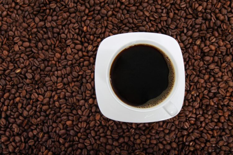 Hoje, 14 de abril, é Dia do Café, a bebida mais popular entre os brasileiros