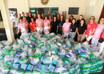 Presidente da Famasul entrega kits arrecadados pela “Gincana das Mulheres”