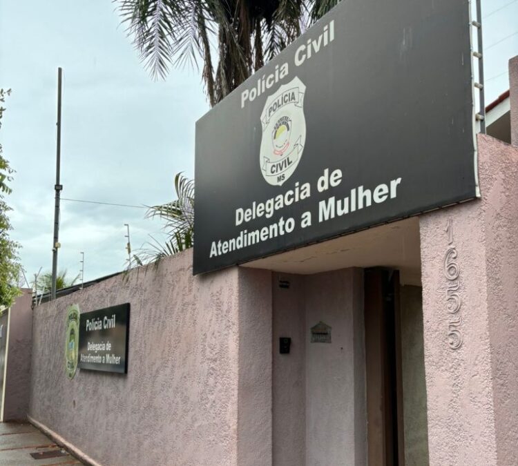Homem dá soco e desloca ombro da esposa e acaba preso, em Três Lagoas