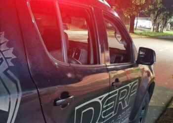 Rapaz relata roubo em programa com trans, mas polícia descobre história diferente