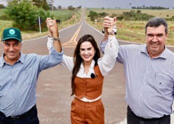 Deputada Mara Caseiro comemora obras no Conesul do MS