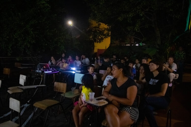 Cinema em Trânsito leva cinema ao Jardim Colúmbia nesta quinta-feira