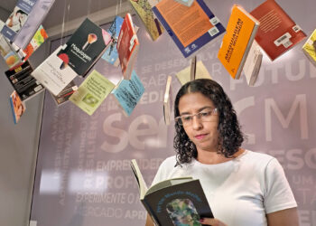 Livro “Por Um Mundo Melhor” reúne poemas com mensagens de esperança