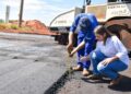 Prefeita Adriane garante mais ruas asfaltadas no Bairro Jardim Tarumã