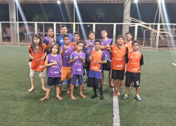 Projeto oferece aulas de futebol de graça para crianças e adolescentes no Parque Tarsila do Amaral