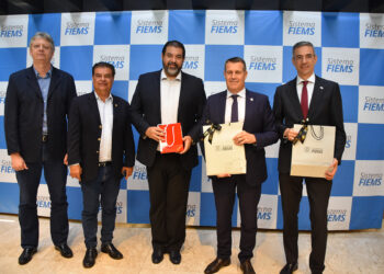 Fiems recebe delegação da Suíça para debater relações comerciais