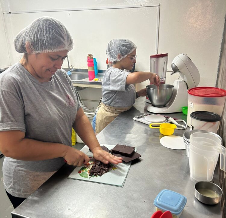 Laços entre mãe e filha temperam parceria na gastronomia