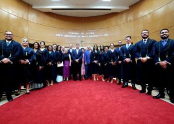 Em posse de novos defensores públicos, governador destaca desafio da inclusão