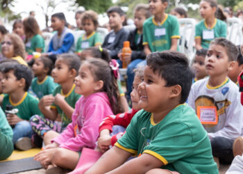 Feira Literária de Bonito terá público infantil com literatura, teatro e brincadeiras na praça