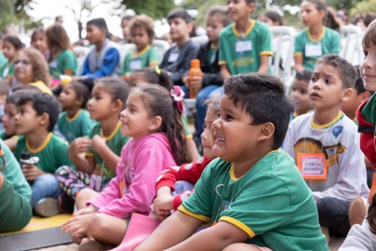 Feira Literária de Bonito terá público infantil com literatura, teatro e brincadeiras na praça