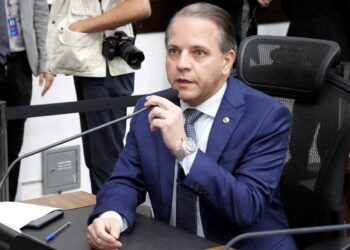 Deputado questiona legalidade de atos de auditores do TCE/MS, após vencer prazo de afastamento de conselheiros