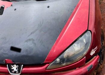 Mulher é presa por “mandar” sequestrar e agredir homem que seria ladrão de celular