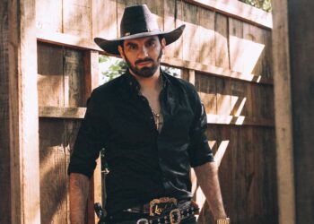 Em comemoração aos 10 anos de carreira, Loubet lança 1º volume do DVD gravado em Curitiba