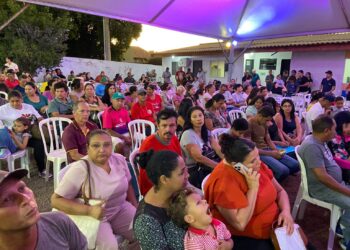 Prefeitura entrega mais de 200 contratos de regularização fundiária para as seis regiões de Campo Grande