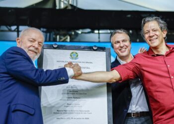 Lula diz que “o Estado tem que garantir à filha de uma empregada direito de entrar na universidade”