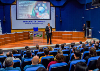 TCE-MS reúne contadores e controladores para tratar de orçamento público e PMPI